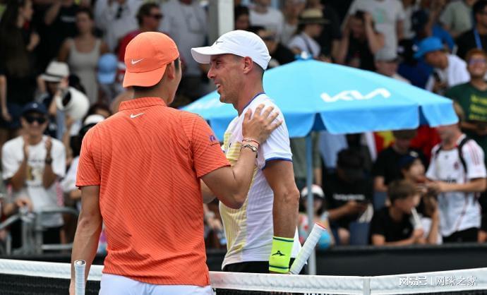 bob半岛体育官网-终结三连败!商竣程取得大满贯第七胜