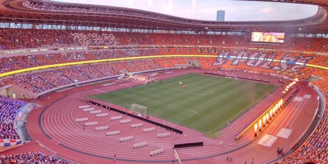 bob半岛体育官网-日本老牌球队庆祝30岁生日 我们甲A霸主还大一天